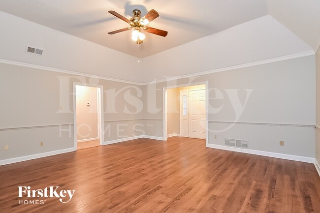 Photo - 6464 Evergreen Dr