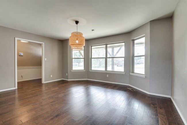 Photo - 3213 NW 61st Pl