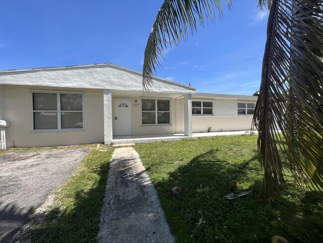 Building Photo - 10005 SW 214th St