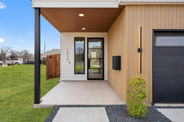 Photo - 1424 Canada Dr