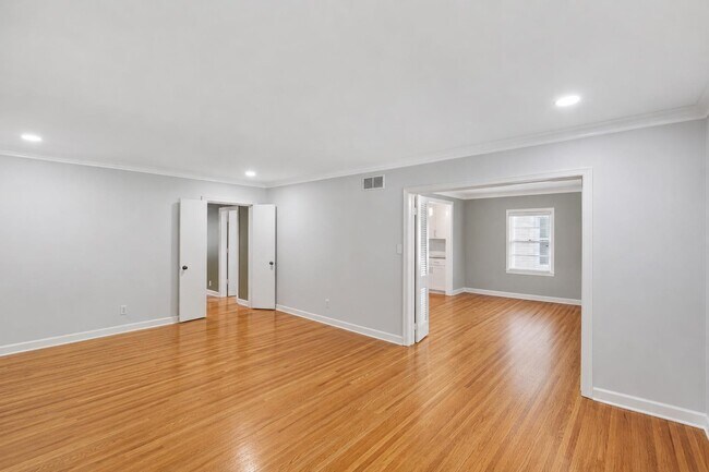 Photo - 37 N Century St
