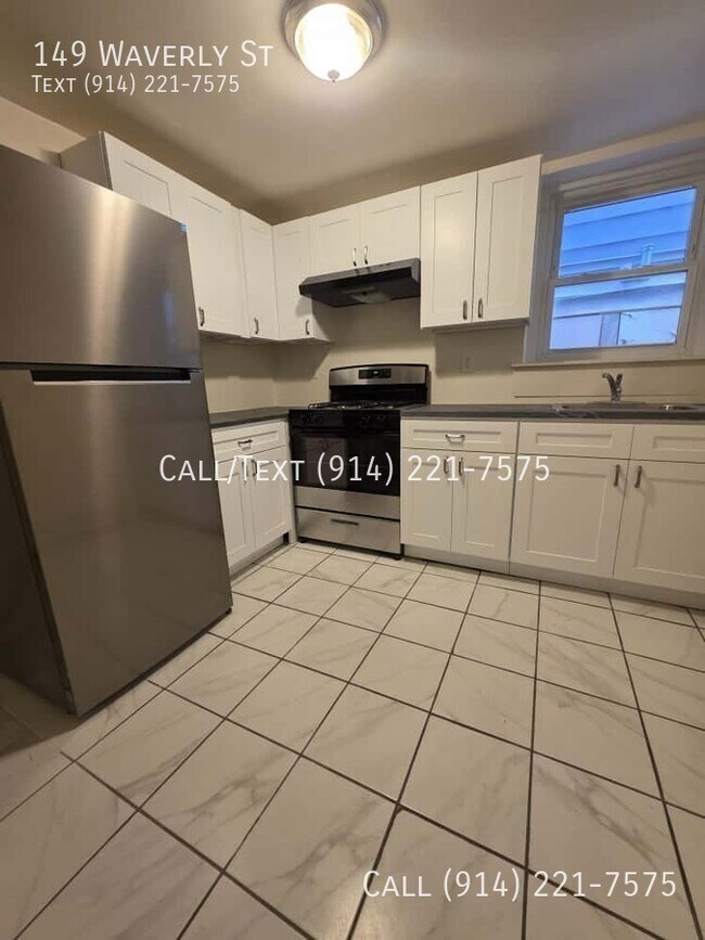 Photo - 149 Waverly St