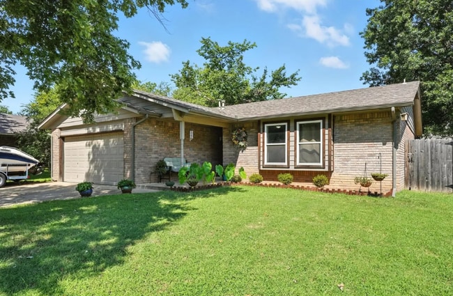 3 BED 2 BATH! Schedule a tour today! - 3 BED 2 BATH! Schedule a tour today!