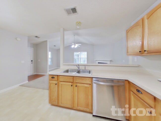 Photo - 538 Providence Crossing