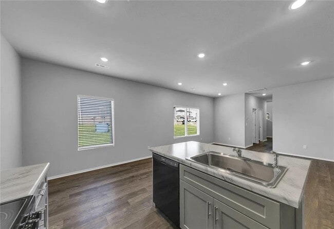 Photo - 3406 SW Endearment St