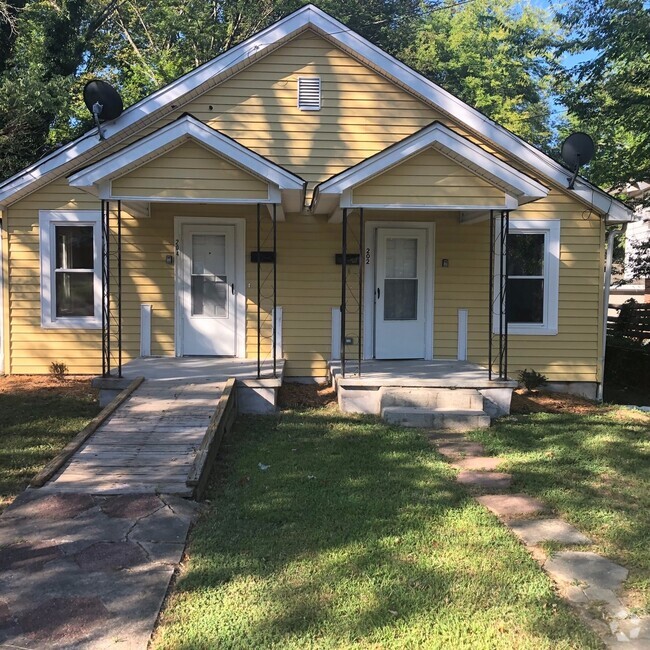 Building Photo - Nelson Street Duplex Unit 202 Rental