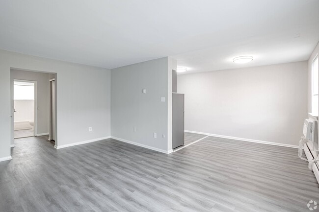 Coventry Place Apartments