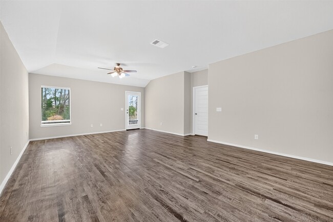 Photo - 79 Courageous Side Way