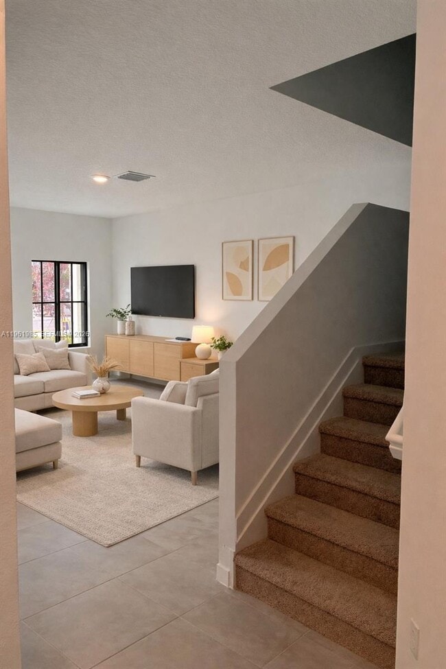 Photo - 4829 Dillon St