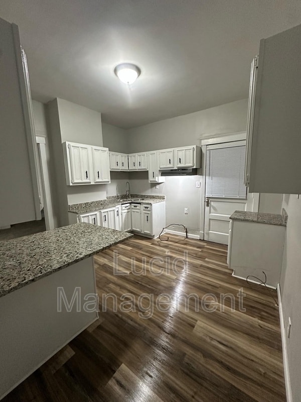 Photo - 661 Cecil Ave