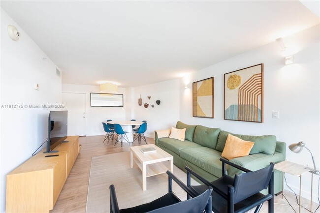 Photo - 1881 Washington Ave Unit 3D