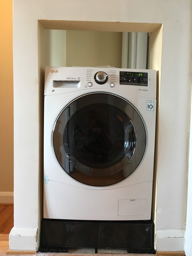 2nd floor laundry - 4211 Elsa Ter Unit Townhouse