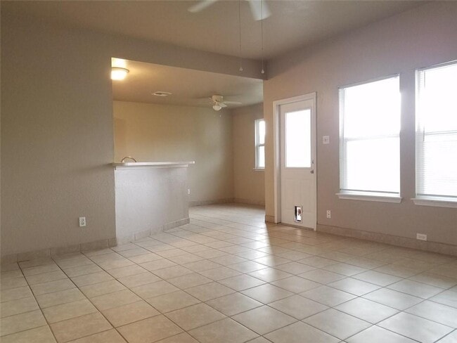 Área de estar - 2553 Alana Ln