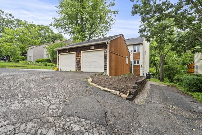 Photo - 1077 Armstrong Mill Rd Townhome