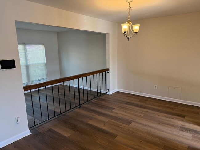 Photo - WINDSOR OAKS WEST - Three Bedroom Townhome