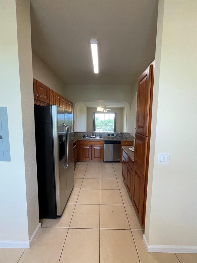 Photo - 3500 Oaks Clubhouse Dr Unit 510