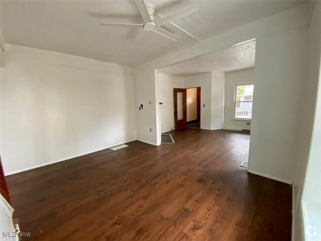 Building Photo - 583 Schiller Ave Unit 583 Rental