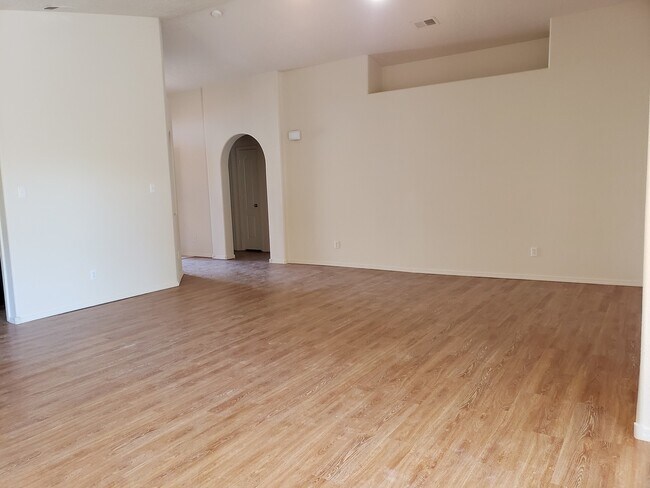 840 Purple Aster Ave SW