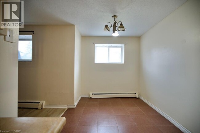 Photo - 223 Heiman St Unit 5