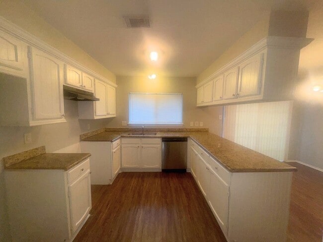 Photo - 2222 Riverford Dr