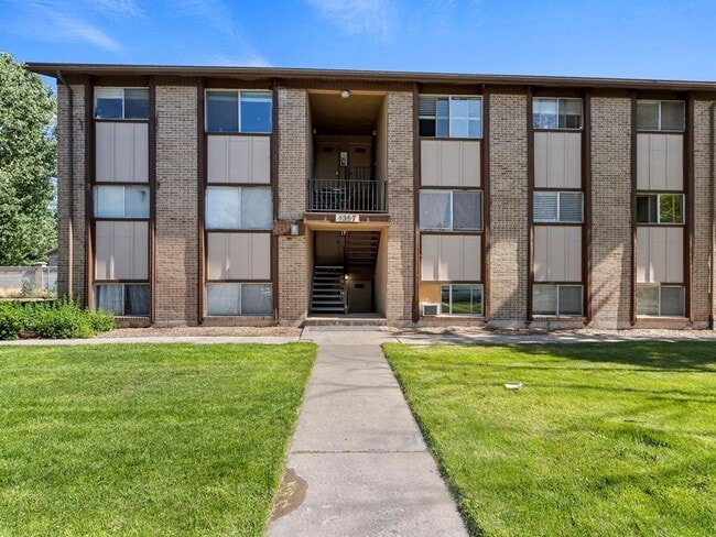 Photo - 1355 N Redwood Rd Apartamento Unidad 15