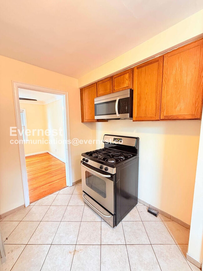 Photo - 8034 Hartwell St