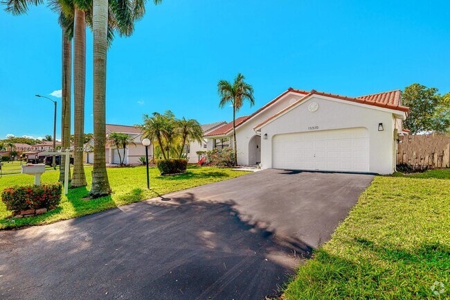 Building Photo - 15510 Gauntlet Hall Manor Rental