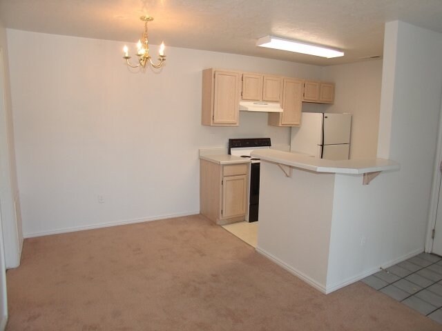 Canyon Pointe - Canyon Pointe Apartments