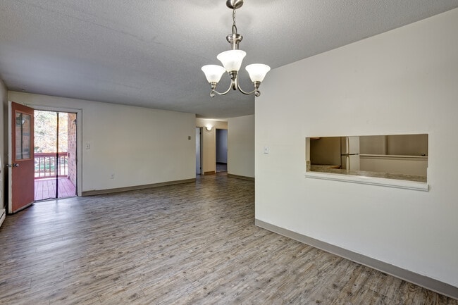 Photo - Woodland Apartments