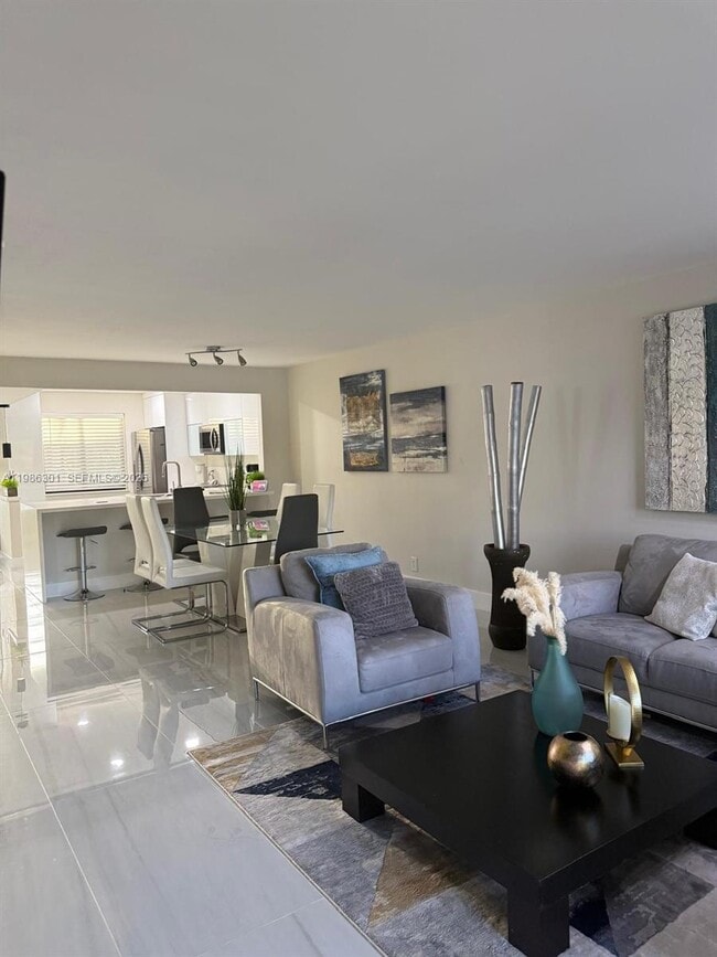 Photo - 436 Lakeview Dr Unidad 205