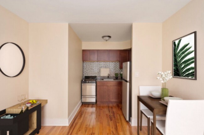 Photo - 1443 N Dearborn St Unit C4
