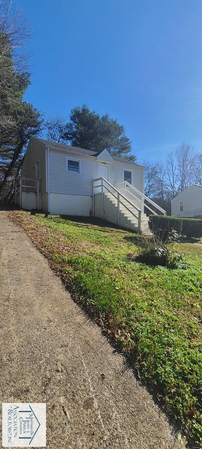 Photo - 1789 Stultz Rd