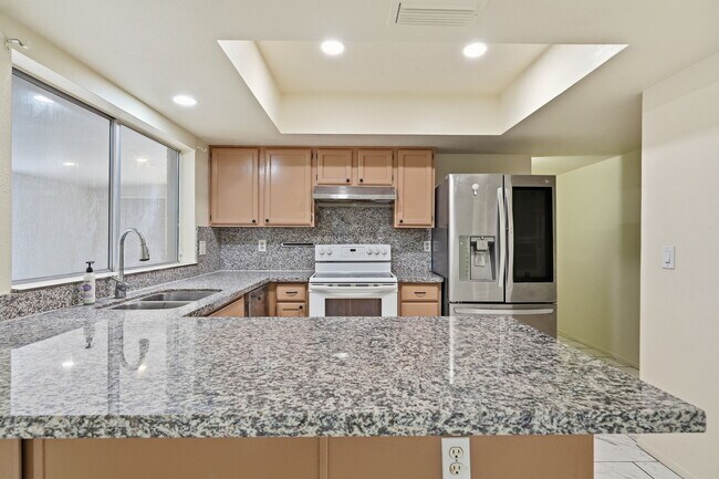 Photo - 4731 W Paradise Ln