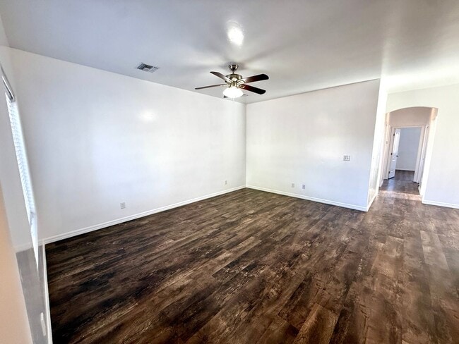 Photo - Great 3 bedroom, 2 bathroom home centrally located