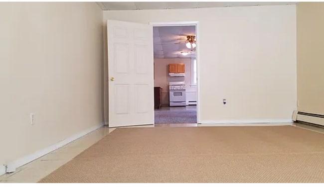 5 Oak St Unidad Basement