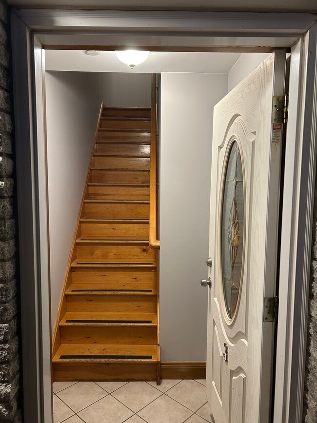 Building Photo - 6063 60th Ln Unit 3