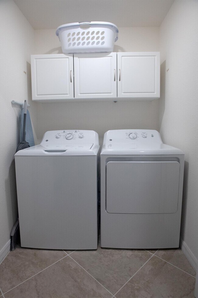 Photo - 17520 Gawthrop Dr Unit 302 - Endless Summer