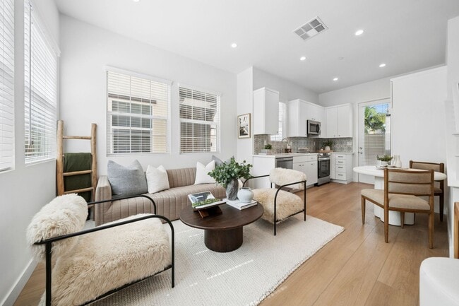 374 Hamilton St Unit B 101