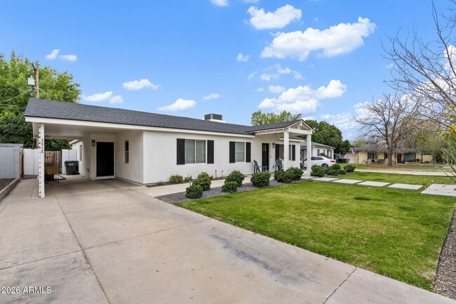 Photo - 3515 E Piccadilly Rd