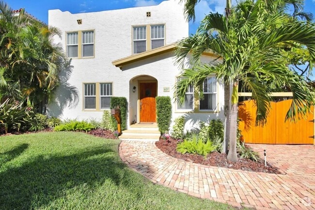 Building Photo - 607 Flamingo Dr Rental