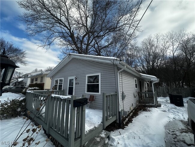 Building Photo - 673 Tallkron Dr