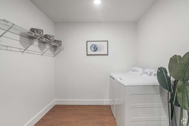 2 BR, 2 BA - In-Unit Laundry