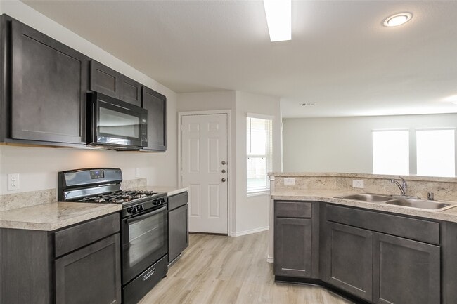 Building Photo - 8510 Oak Grove Church St Rental