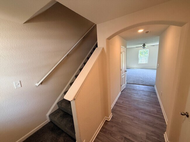 Photo - Lovely 3 bedroom/2.5 bath townhome