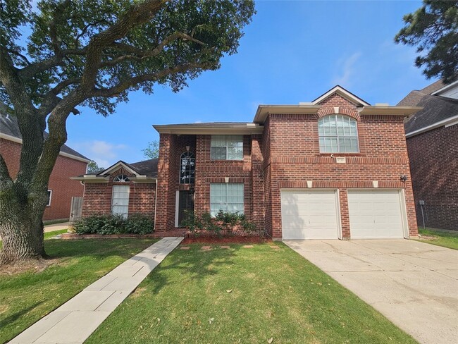 Building Photo - 5739 Henniker Dr