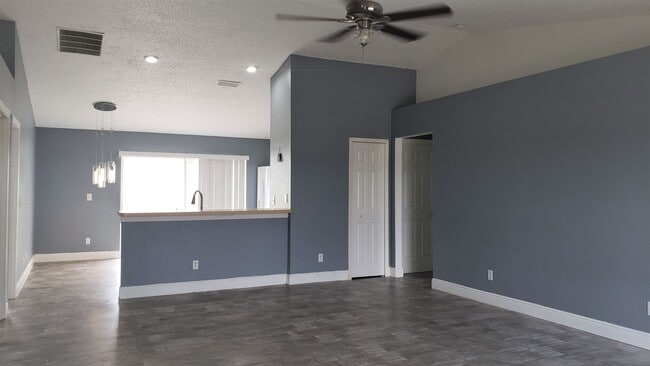 Photo - 5141 Pine Needle Dr
