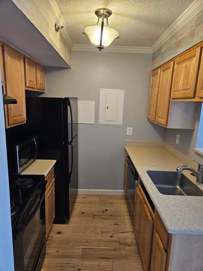 Photo - 795 Hammond Dr Unidad Apt 1211