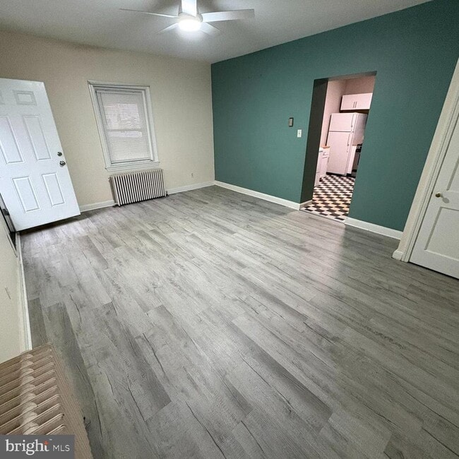 Building Photo - 373 E Butler Ave Unit A