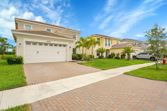 Photo - 5530 Macoon Wy