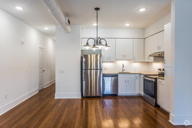 1BR, 1BA - 700SF - Kitchen, Dining Room - The Camellia